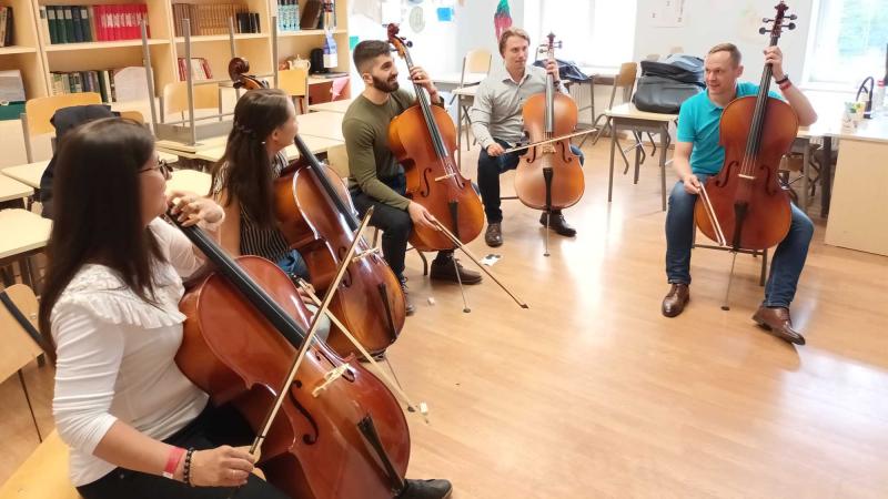 music team building activity to foster trust