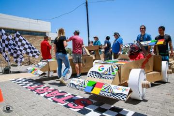 Flat Out Formula One Creative TeamBuilding