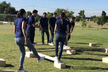 active team building business game