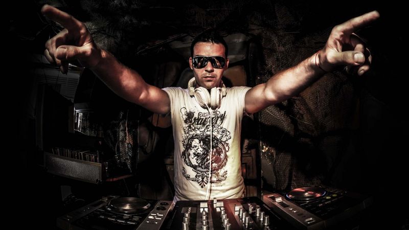 DJ creative team building music activity